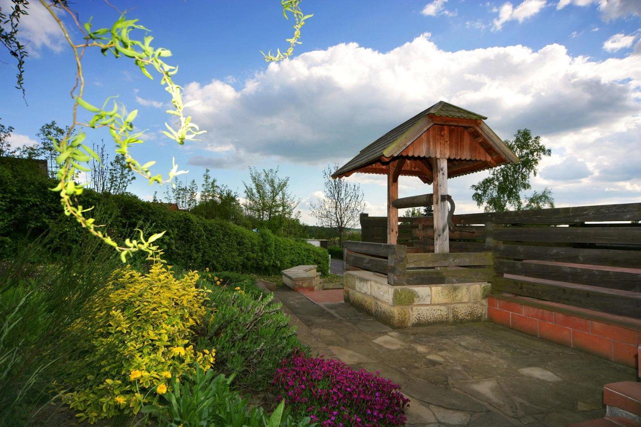 Penzion Kovarna Bukvice ภายนอก รูปภาพ