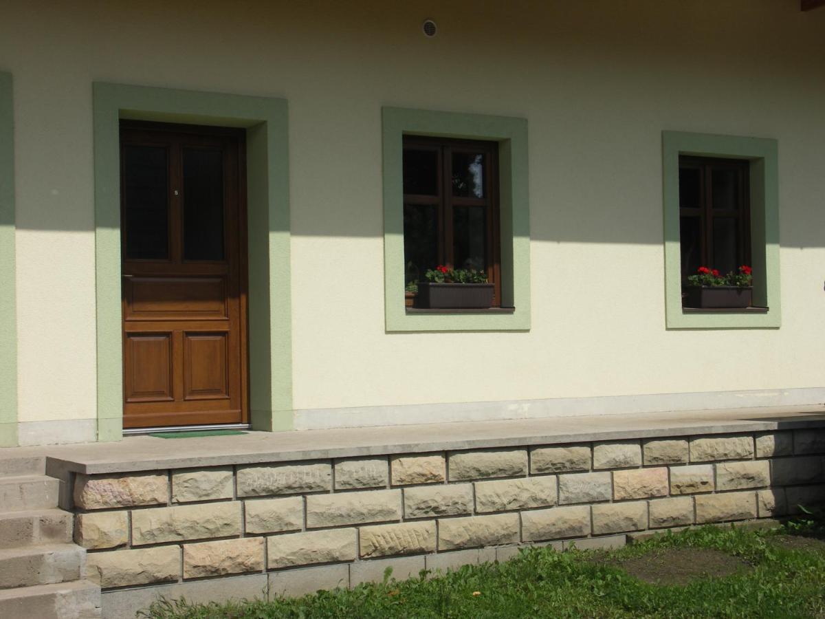 Penzion Kovarna Bukvice ภายนอก รูปภาพ